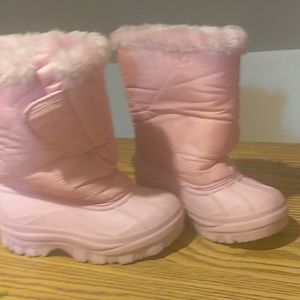 Girls snow boots